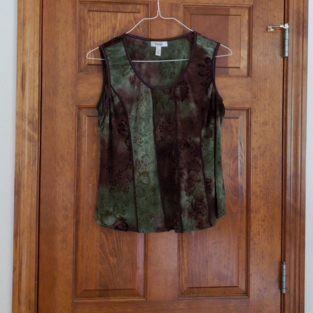 Green/brown  top